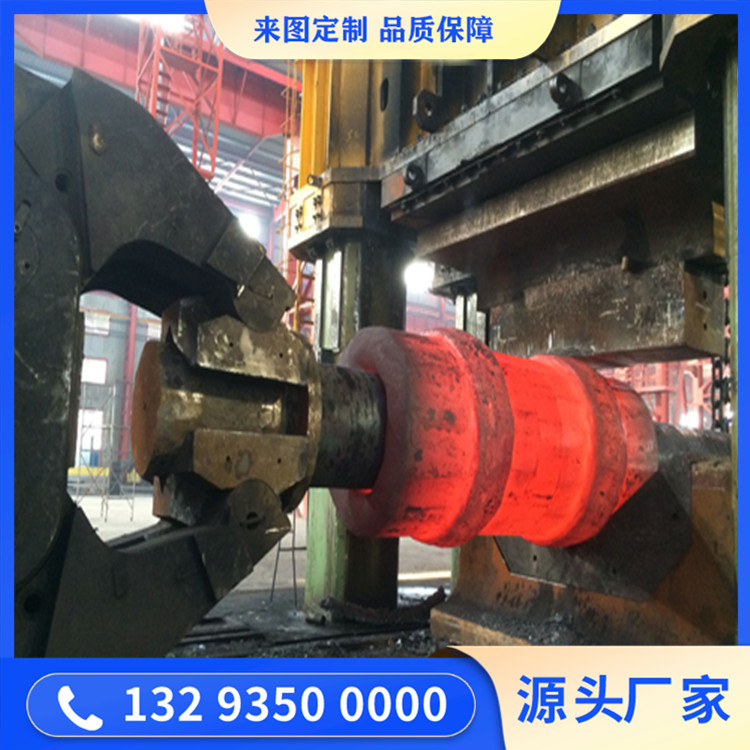 50MW汽轮机转子锻造场景